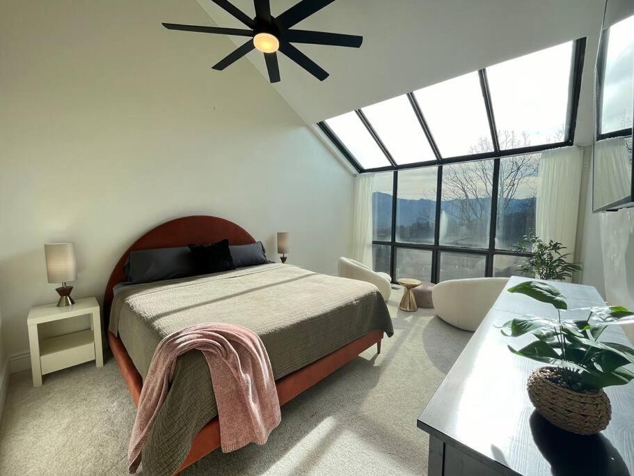 개틀린버그 Lux Retro Getaway W/ Ober & Smoky Mtn Views! 빌라 외부 사진